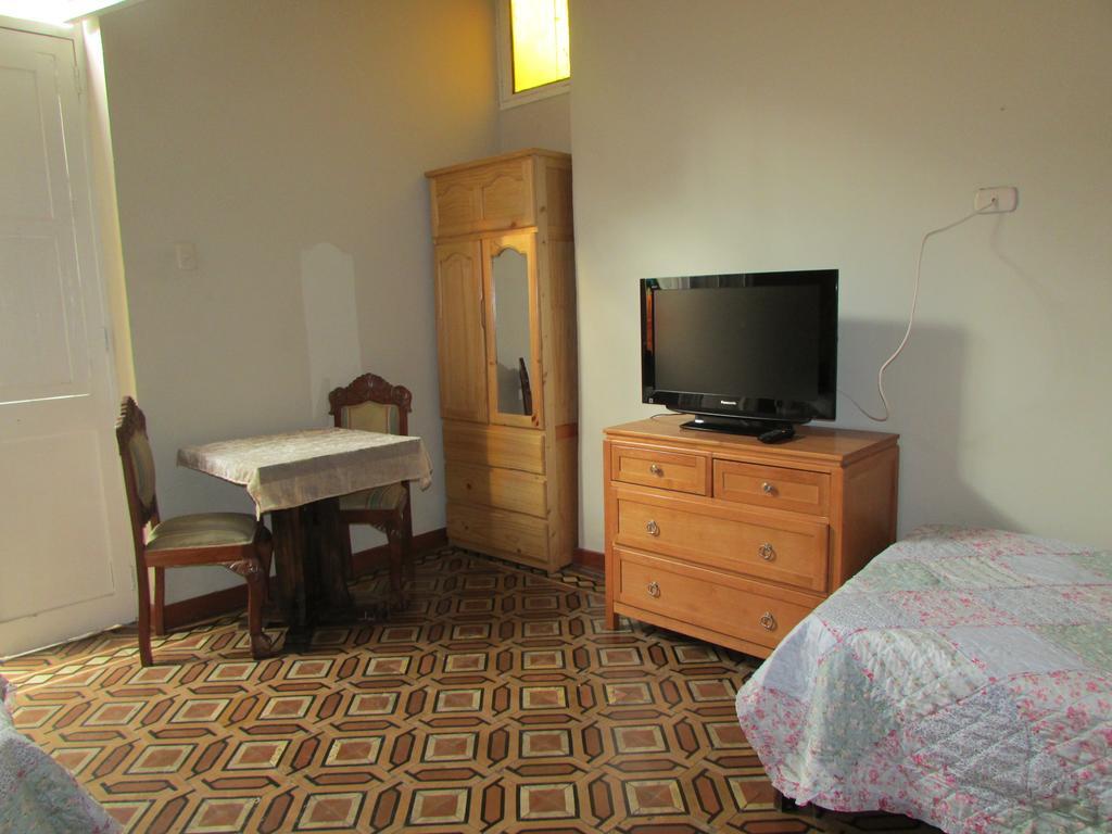Residencial Miraflores B&B Lima Chambre photo