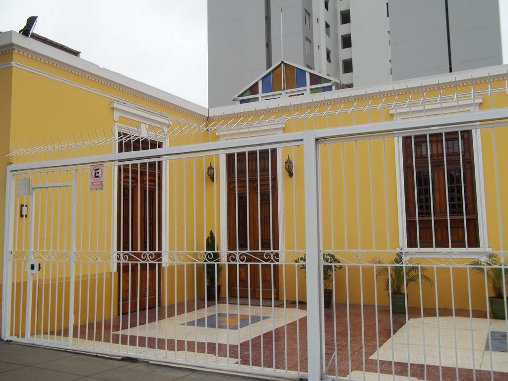 Residencial Miraflores B&B Lima Extérieur photo